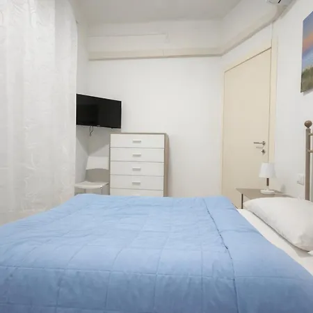 Tivoli - Due Passi Dal Mare 公寓 *